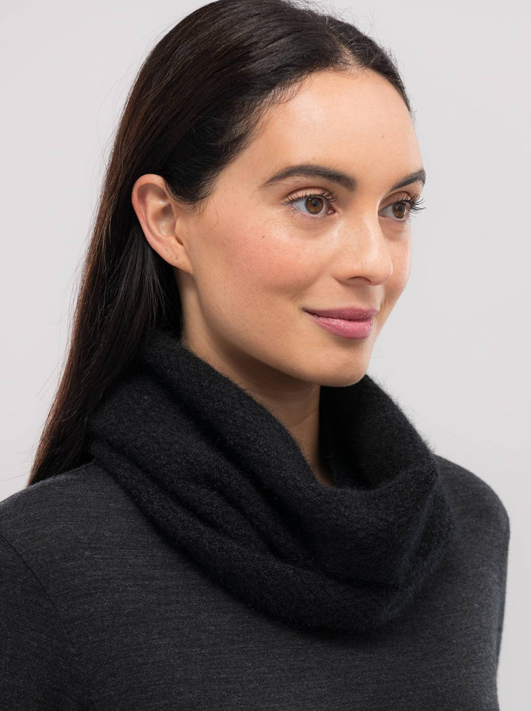 Untouched World Moss Snood