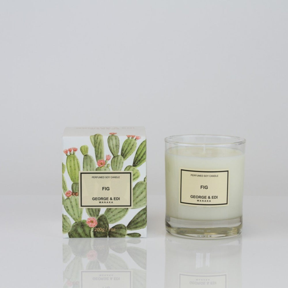 George and Edi Classic candle in Fig