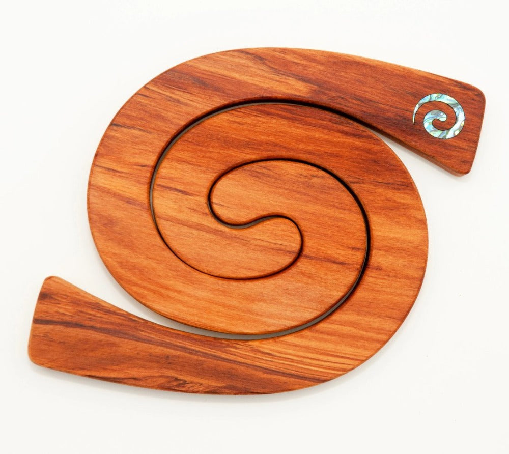 Romeyn 2 in 1 placemat with Koru Paua Inlay