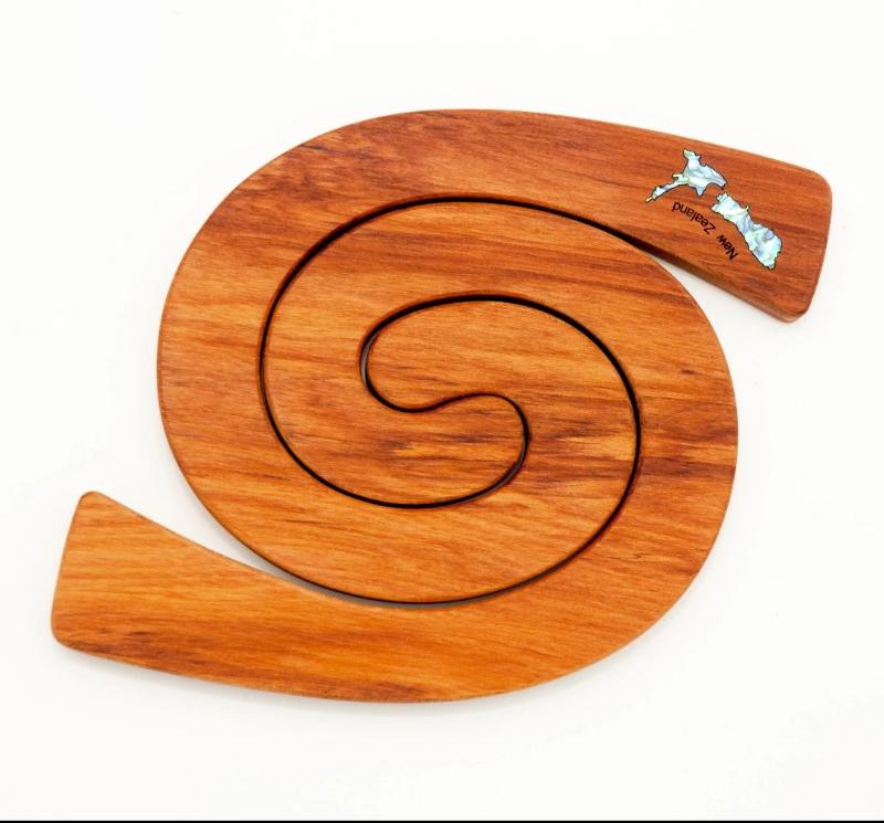 Romeyn 2 in 1 rimu placement with paua inlay